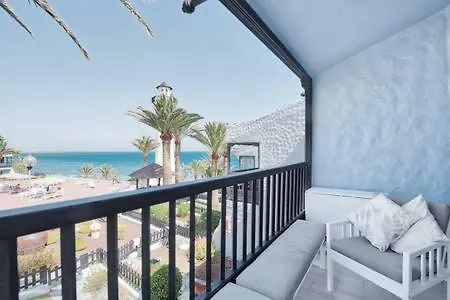 Lidia & Paco Home Two Bedrooms Beachfront Playa Del Aguila  Spain
